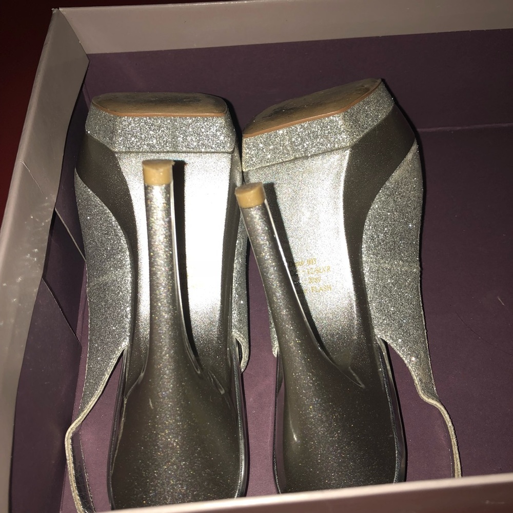 Bakers Sparkly Silver heels - Picture 8 of 8